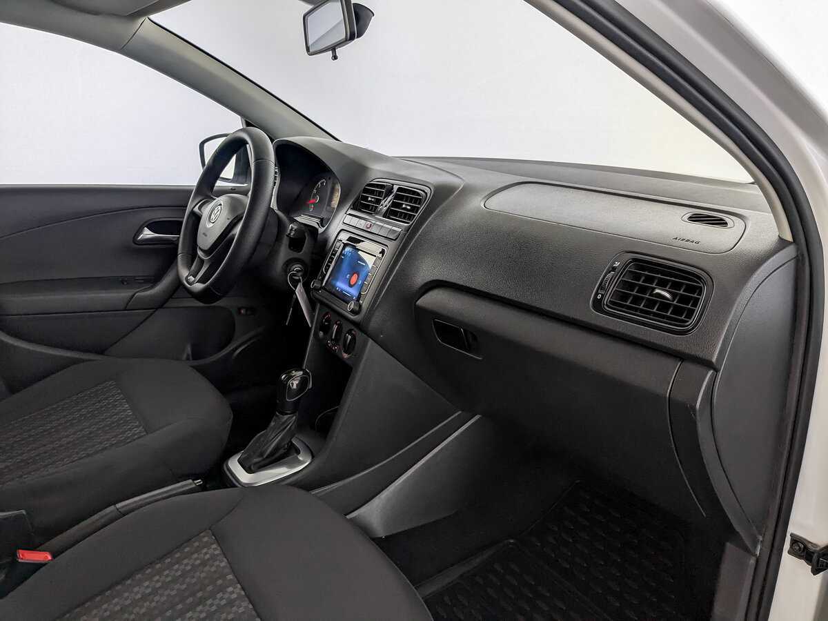 Volkswagen Polo б/у, 2020, Автоматическая. Фото: #10