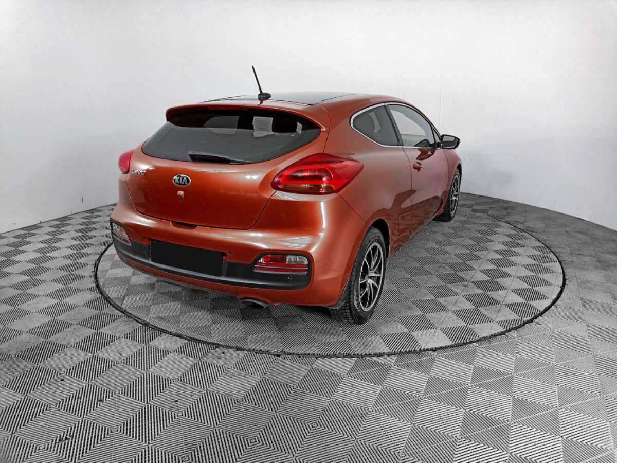 Kia Ceed б/у, 2013, Автоматическая. Фото: #4