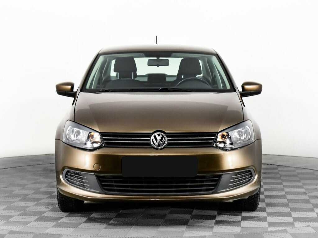 Volkswagen Polo б/у, 2015, Автоматическая. Фото: #1