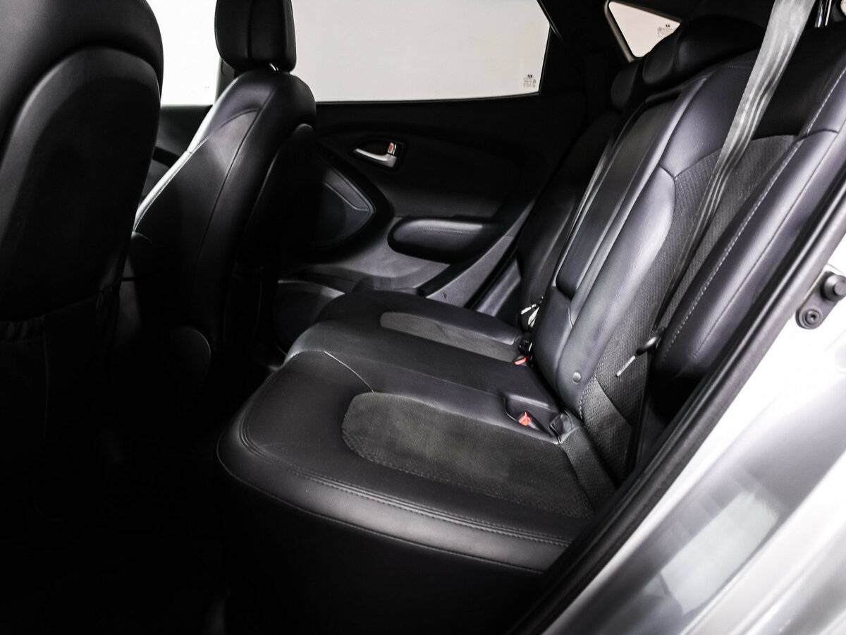 Hyundai ix35 б/у, 2012, Автоматическая. Фото: #12