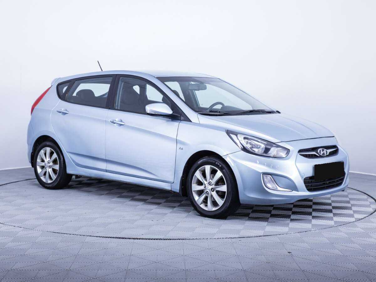 Hyundai Solaris б/у, 2012, Автоматическая. Фото: #2