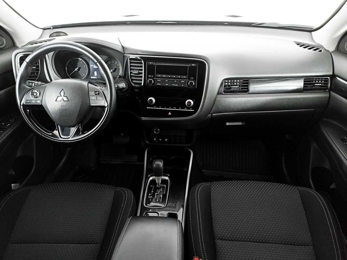 Mitsubishi Outlander б/у, 2021, Вариатор. Фото: #10