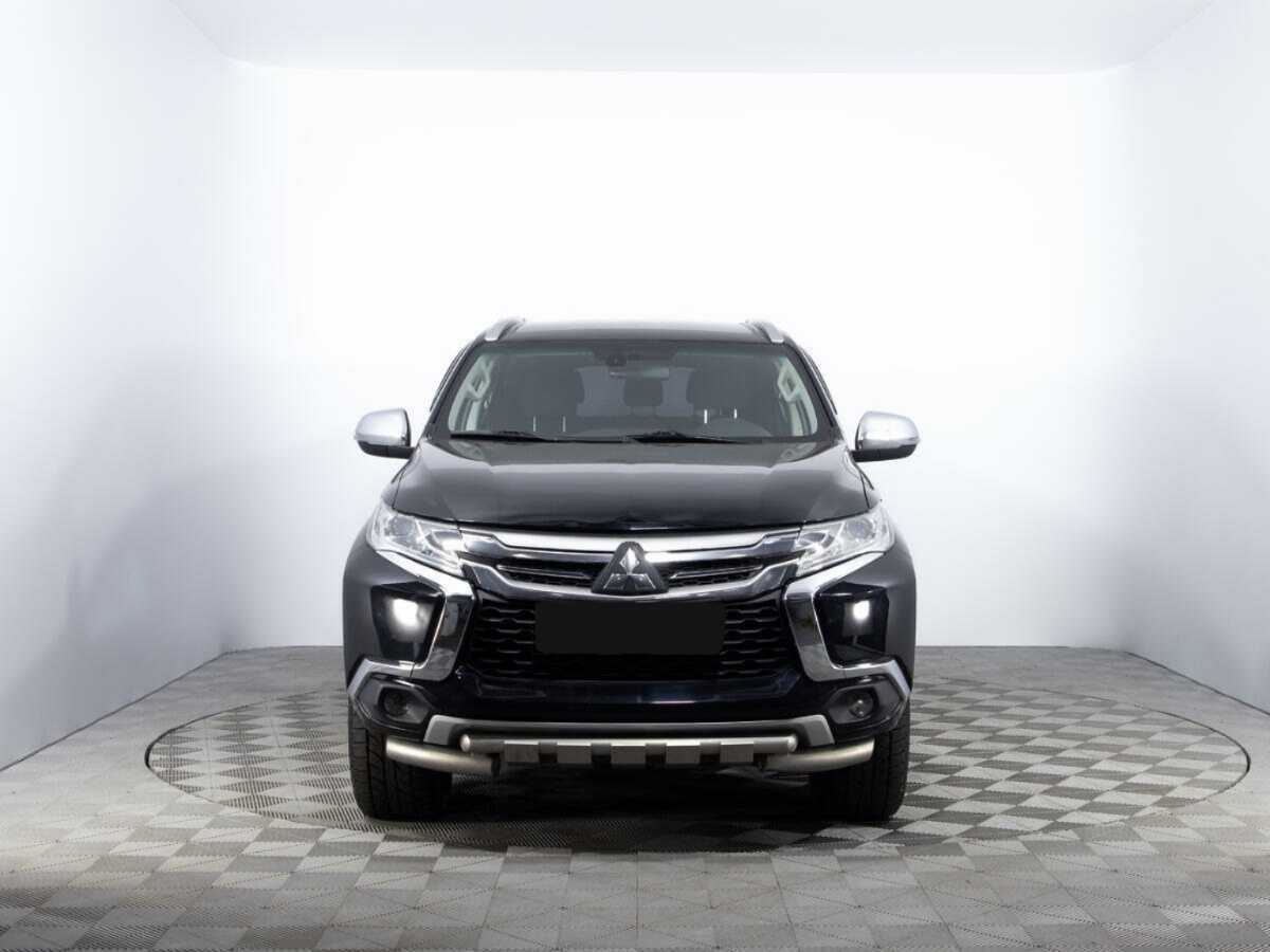 Mitsubishi Pajero Sport б/у, 2017, Автоматическая. Фото: #1
