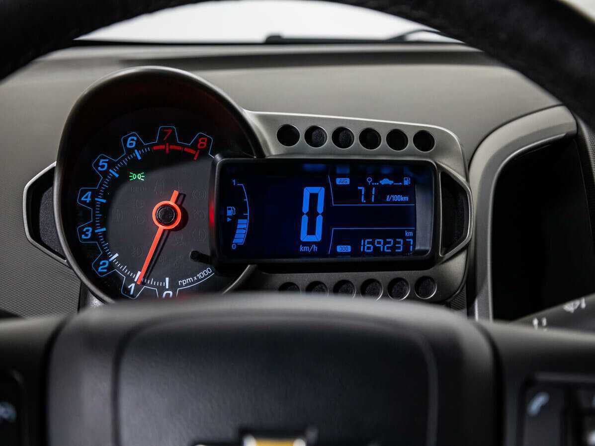 Chevrolet Aveo б/у, 2012, Механическая. Фото: #10