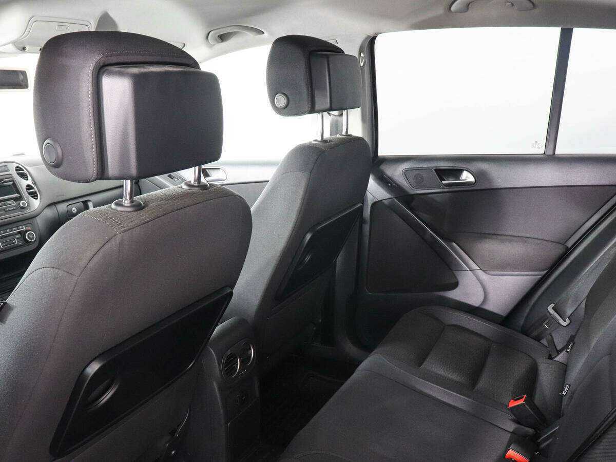 Volkswagen Tiguan б/у, 2012, Автоматическая. Фото: #11