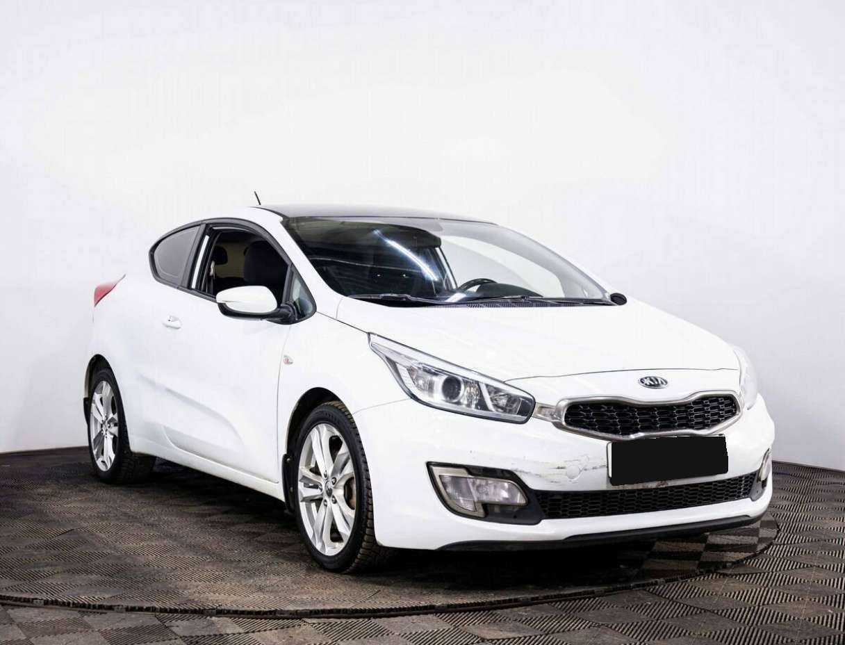 Kia Ceed б/у, 2014, Автоматическая. Фото: #2