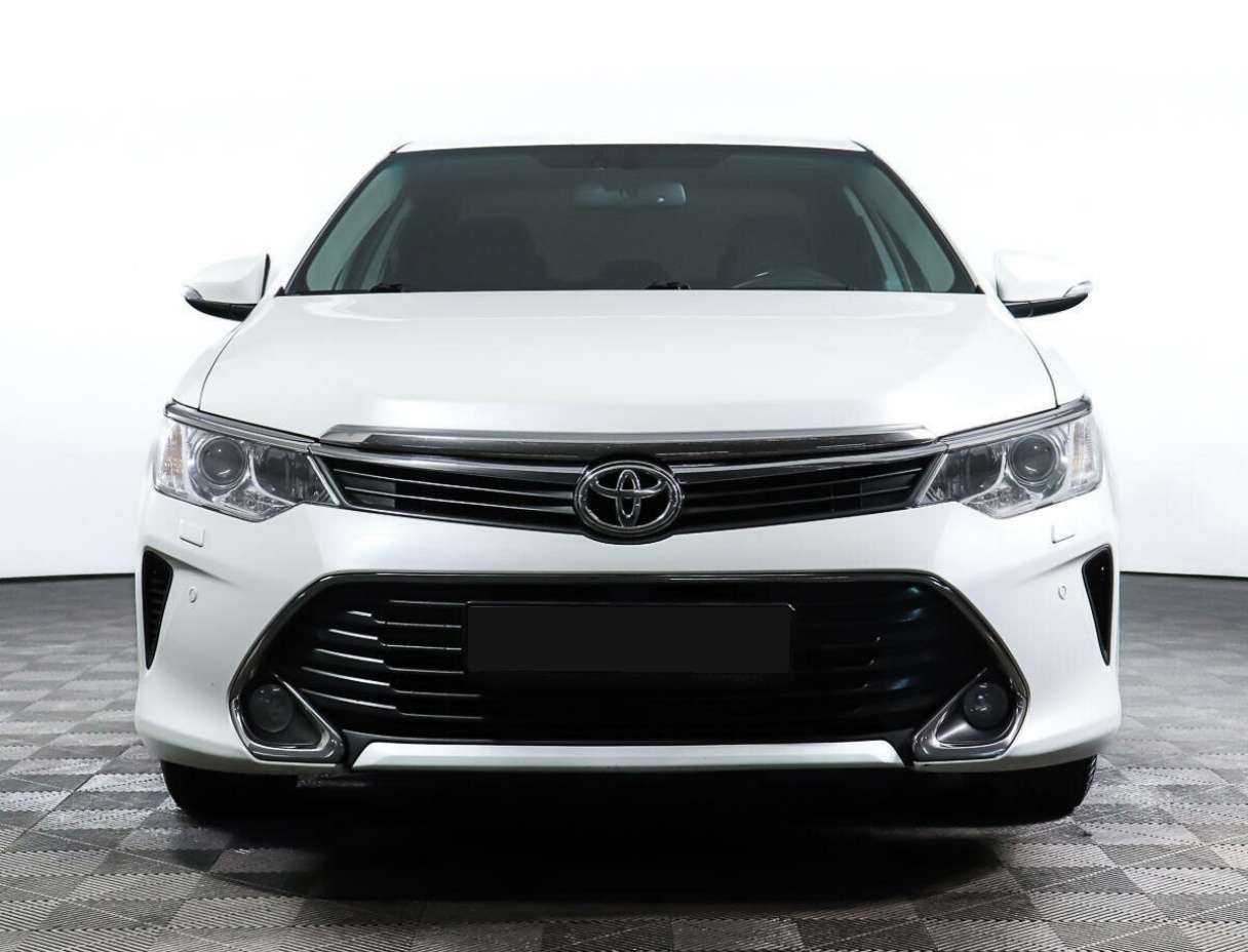 Toyota Camry б/у, 2014, Автоматическая. Фото: #1