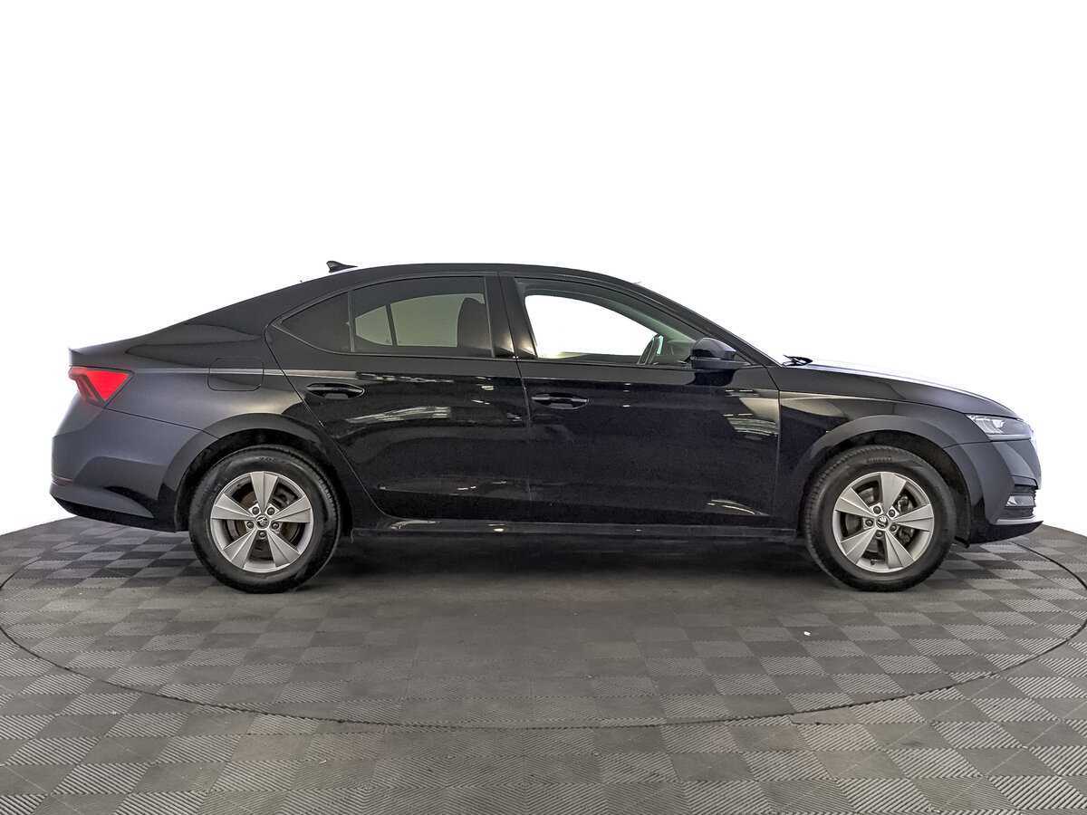 Skoda Octavia б/у, 2021, Механическая. Фото: #3