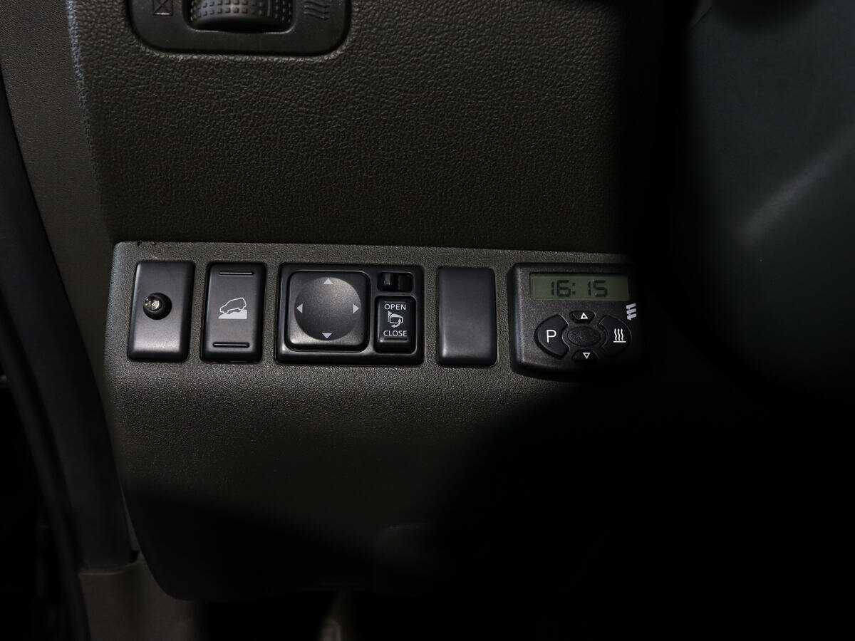 Nissan Pathfinder б/у, 2013, Автоматическая. Фото: #16
