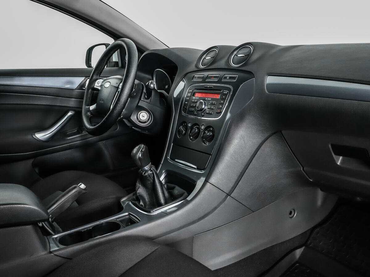 Ford Mondeo б/у, 2014, Механическая. Фото: #10