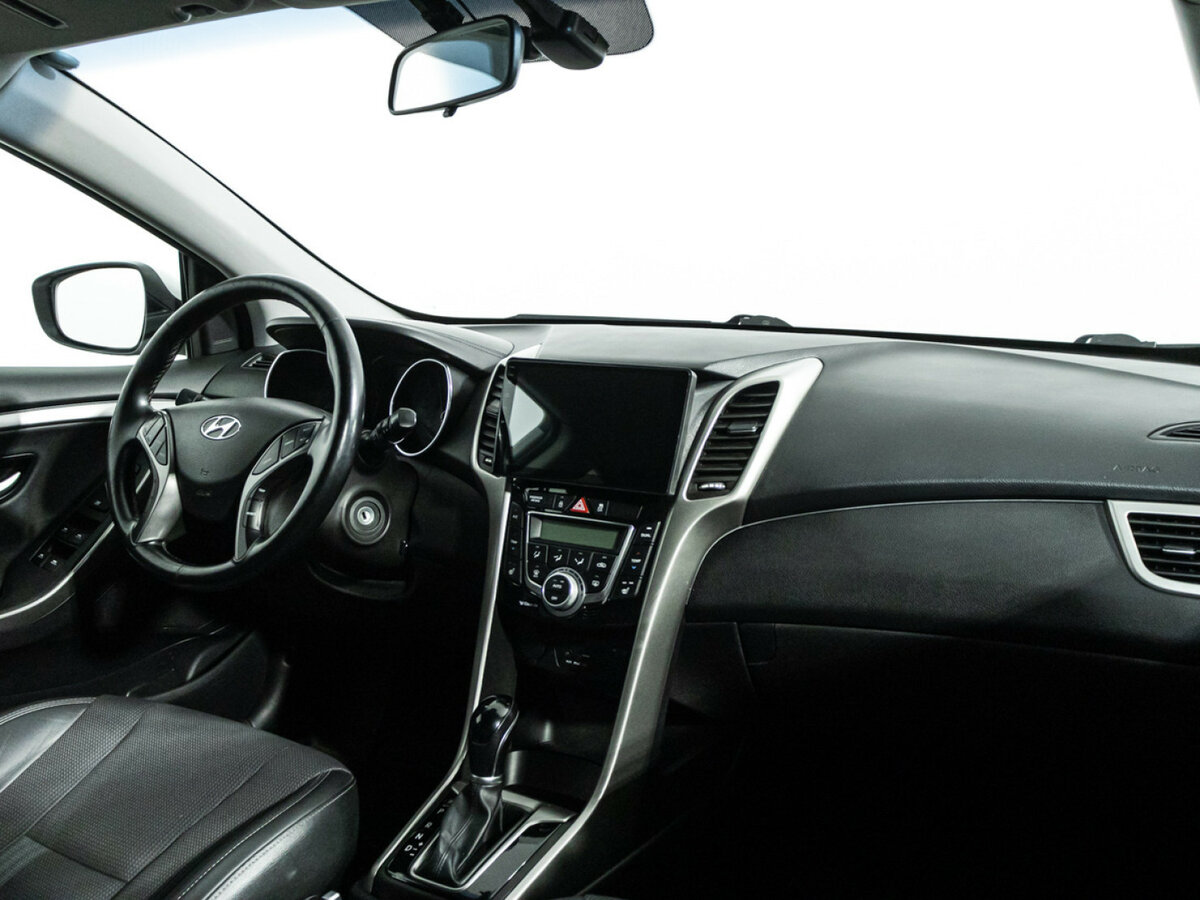Hyundai i30 б/у, 2015, Автоматическая. Фото: #8