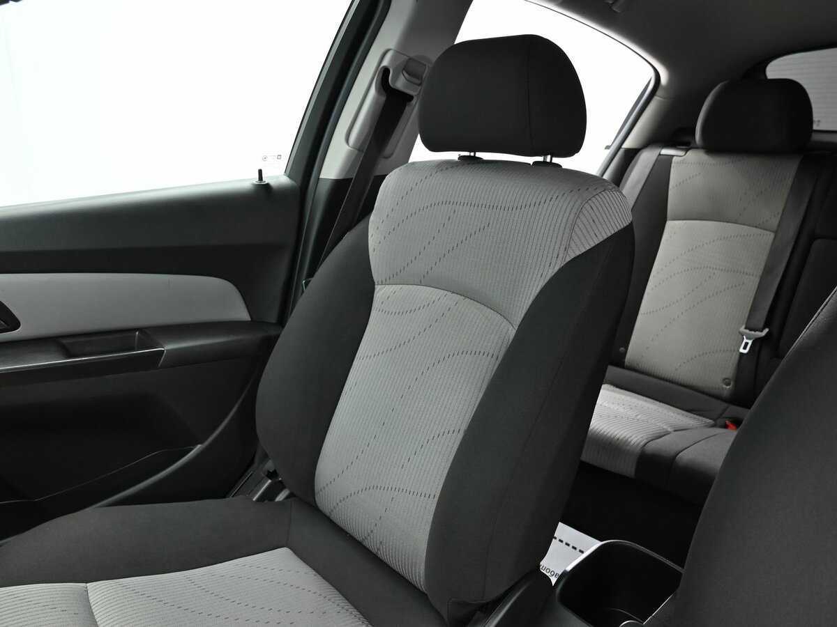 Chevrolet Cruze б/у, 2013, Механическая. Фото: #12