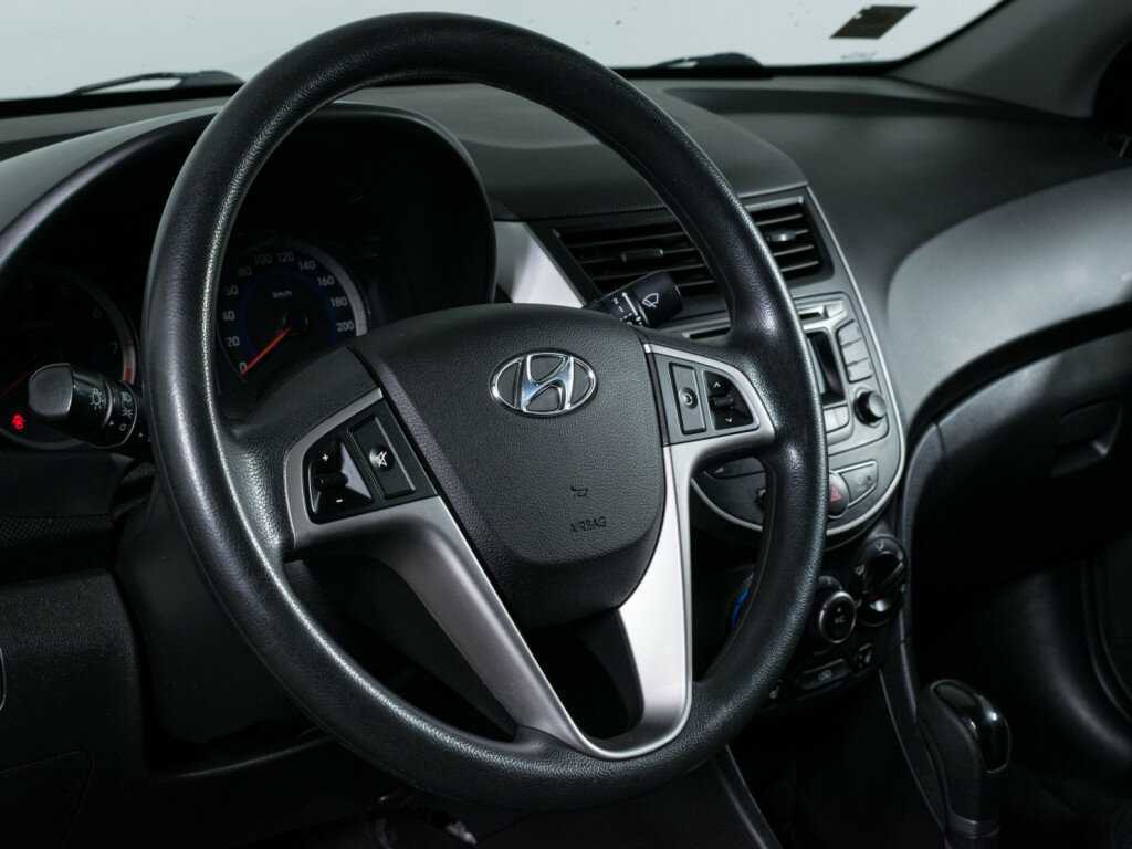 Hyundai Solaris б/у, 2014, Автоматическая. Фото: #10