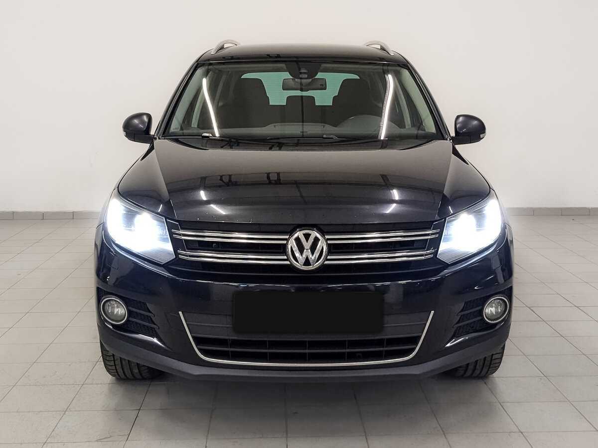 Volkswagen Tiguan б/у, 2015, Автоматическая. Фото: #1