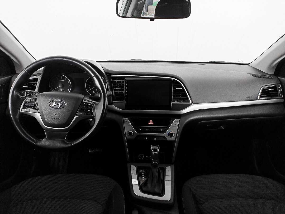 Hyundai Elantra б/у, 2017, Автоматическая. Фото: #13