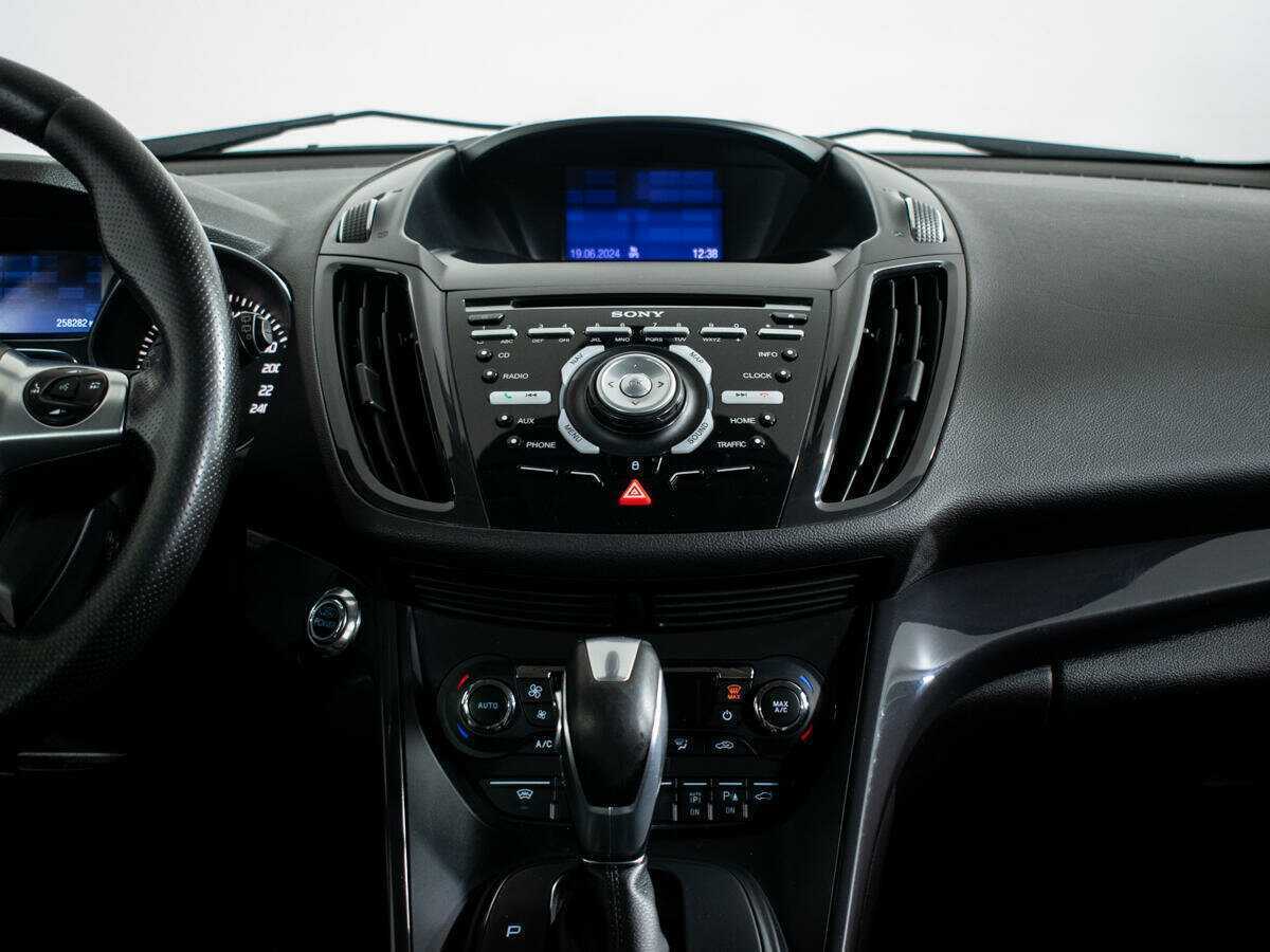 Ford Kuga б/у, 2013, Автоматическая. Фото: #9