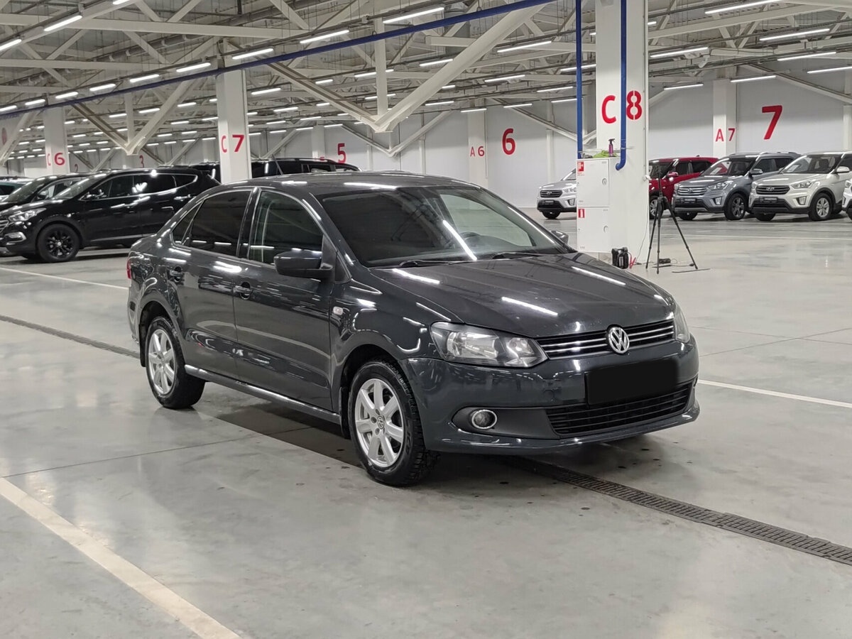 Volkswagen Polo б/у, 2014, Механическая. Фото: #2