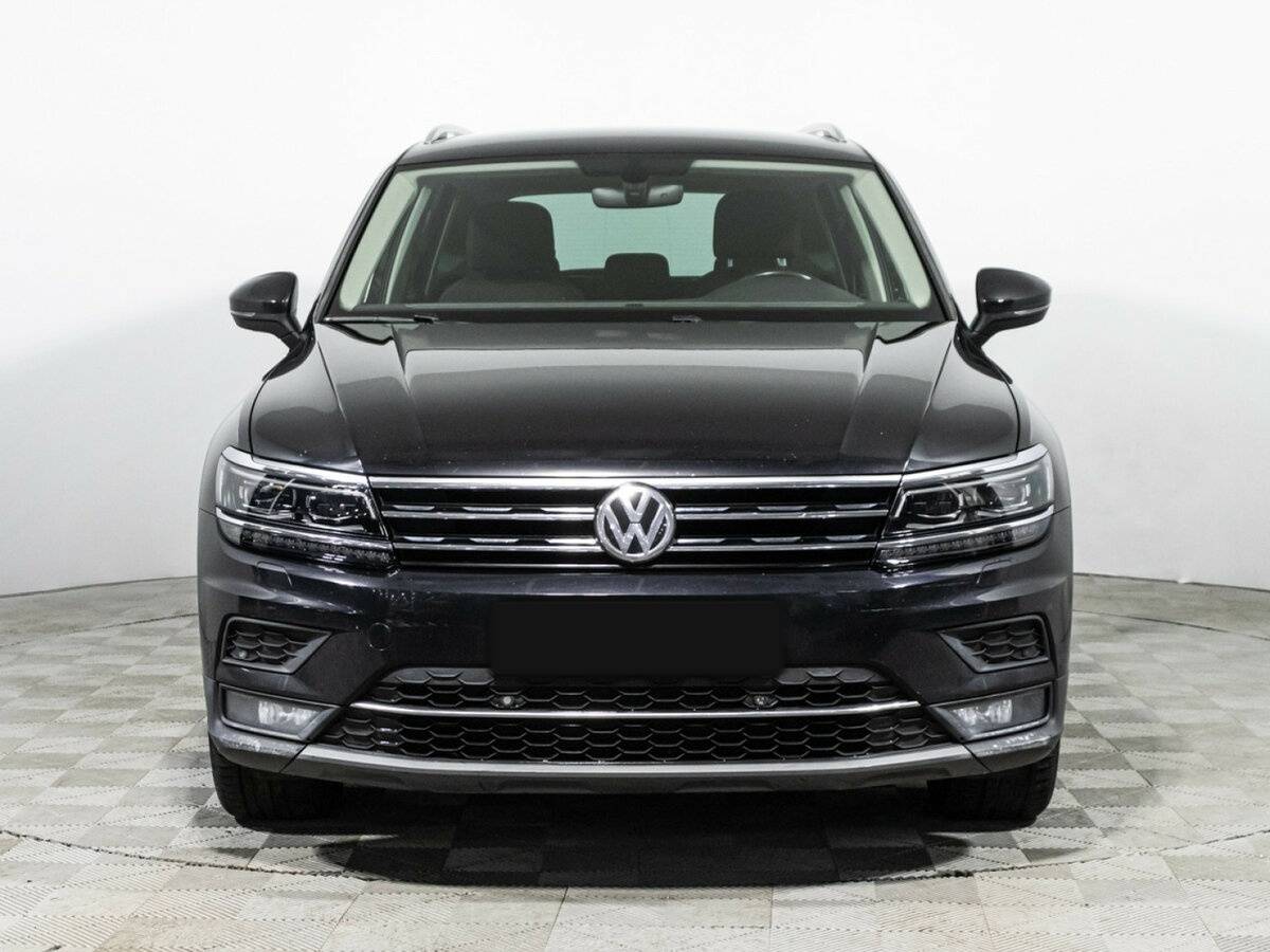 Volkswagen Tiguan б/у, 2018, Роботизированная. Фото: #1