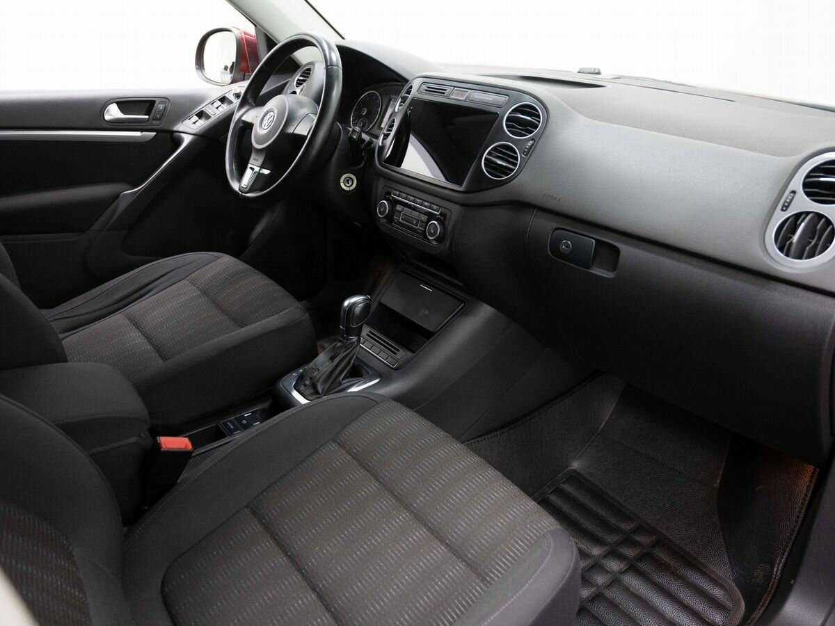 Volkswagen Tiguan б/у, 2012, Автоматическая. Фото: #10