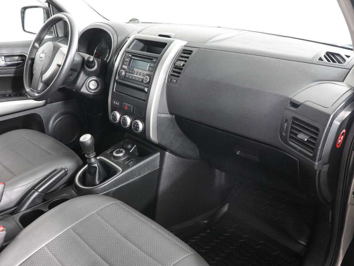 Nissan X-Trail б/у, 2014, Механическая. Фото: #9