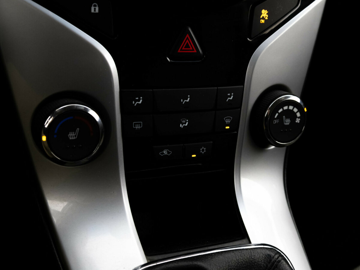 Chevrolet Cruze б/у, 2013, Механическая. Фото: #10