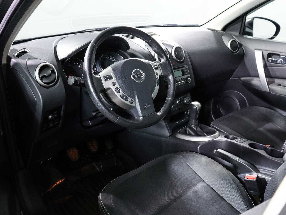 Nissan Qashqai б/у, 2012, Механическая. Фото: #11