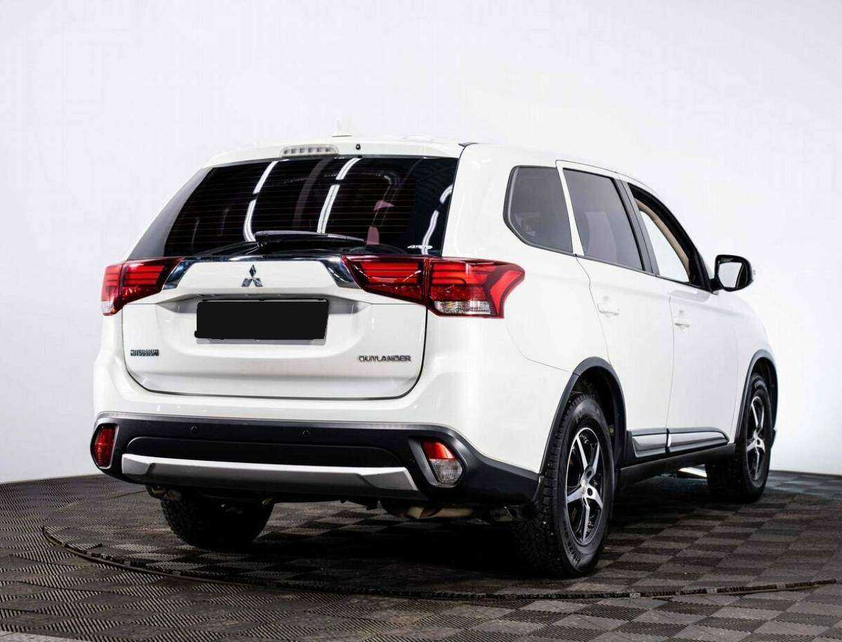 Mitsubishi Outlander б/у, 2017, Вариатор. Фото: #5