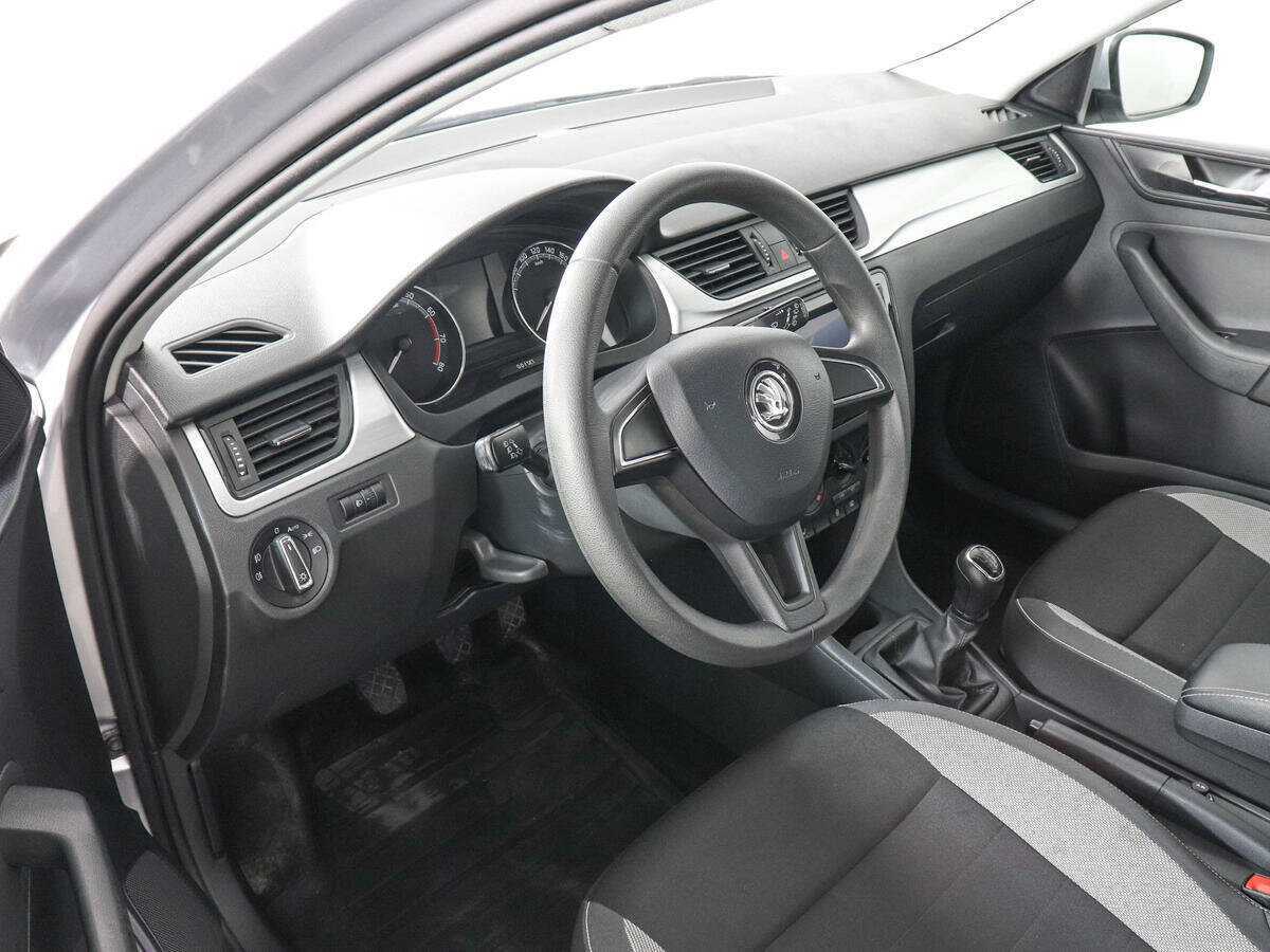 Skoda Rapid б/у, 2018, Механическая. Фото: #8