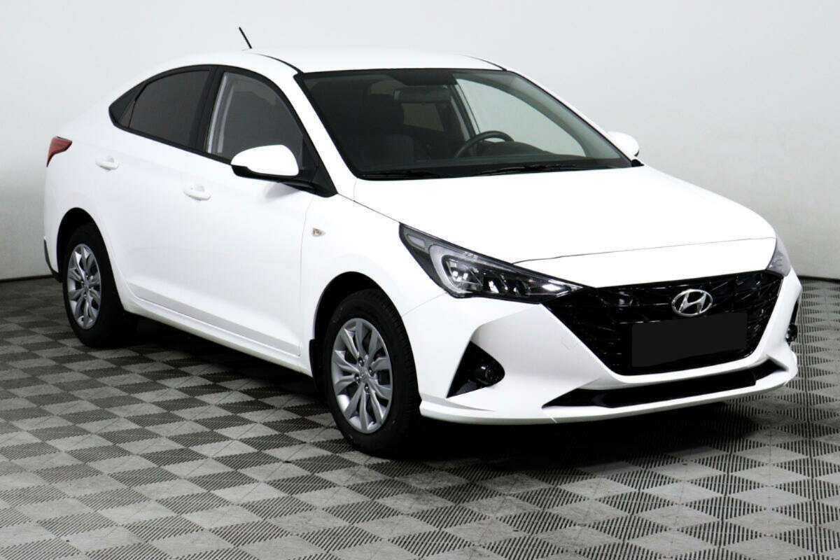 Hyundai Solaris б/у, 2022, Автоматическая. Фото: #2