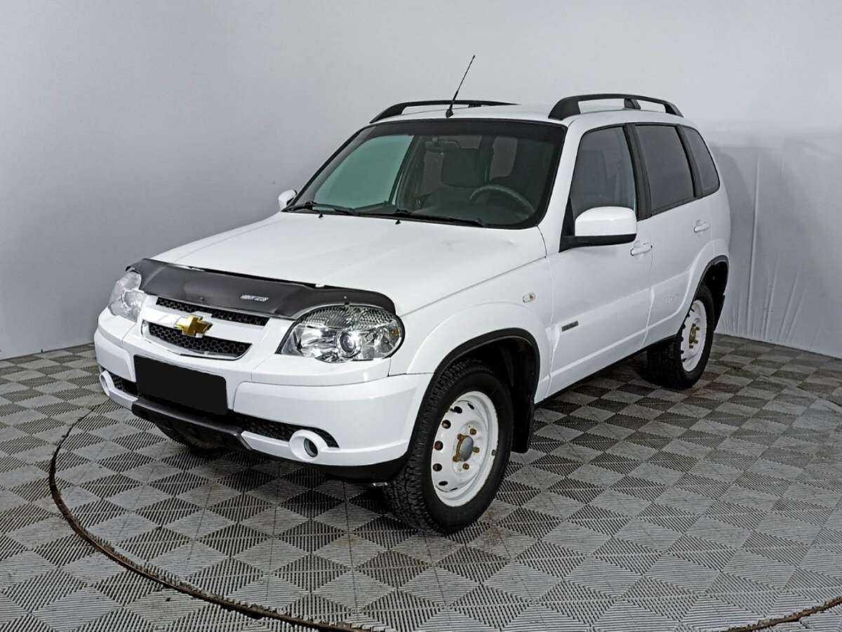 Chevrolet Niva б/у, 2016, Механическая. Фото: #0