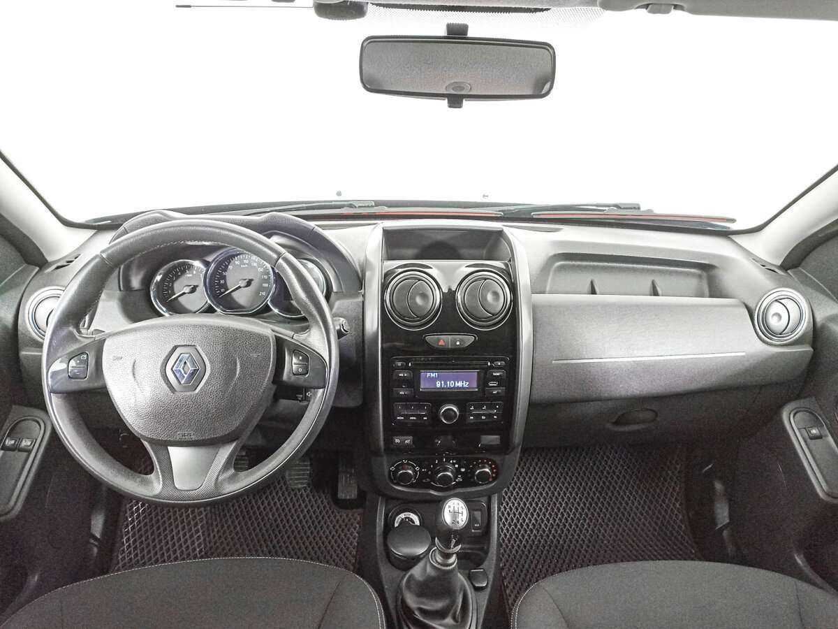 Renault Duster б/у, 2017, Механическая. Фото: #11