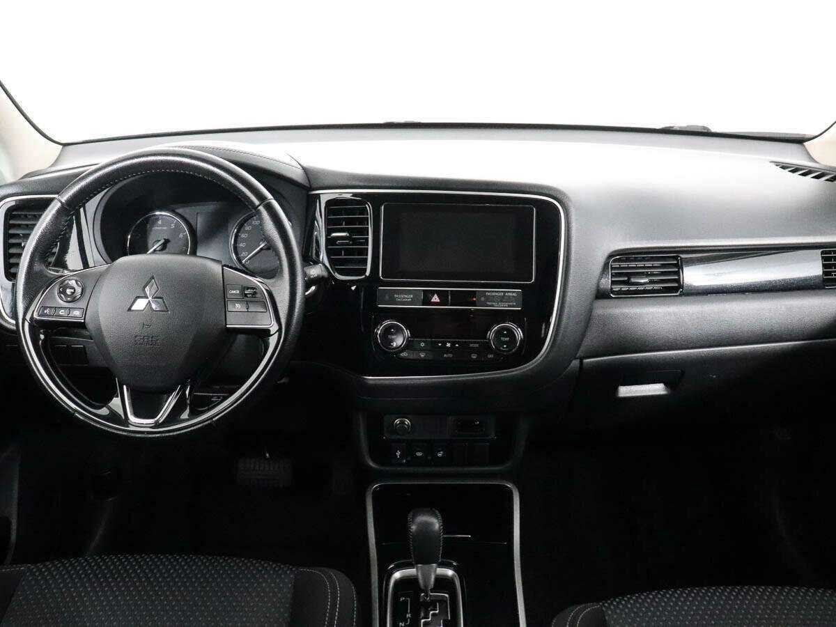 Mitsubishi Outlander б/у, 2018, Вариатор. Фото: #10
