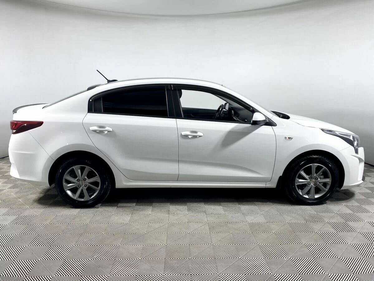Kia Rio б/у, 2021, Автоматическая. Фото: #2