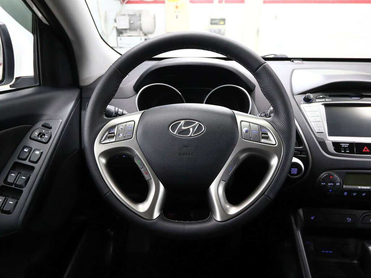 Hyundai ix35 б/у, 2012, Автоматическая. Фото: #17