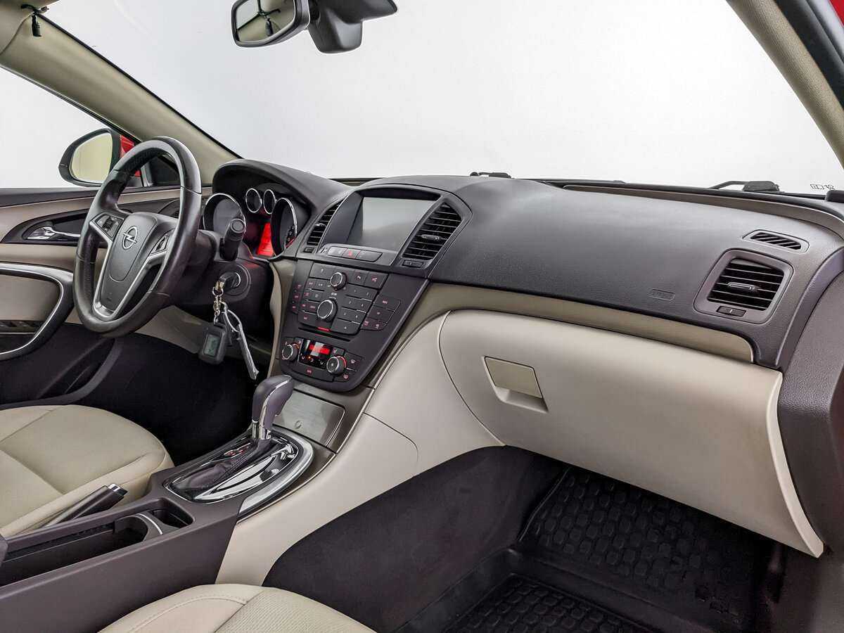 Opel Insignia б/у, 2012, Автоматическая. Фото: #8