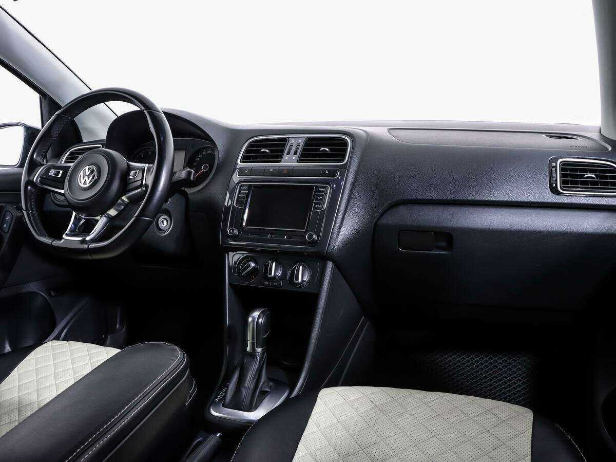 Volkswagen Polo б/у, 2020, Автоматическая. Фото: #8