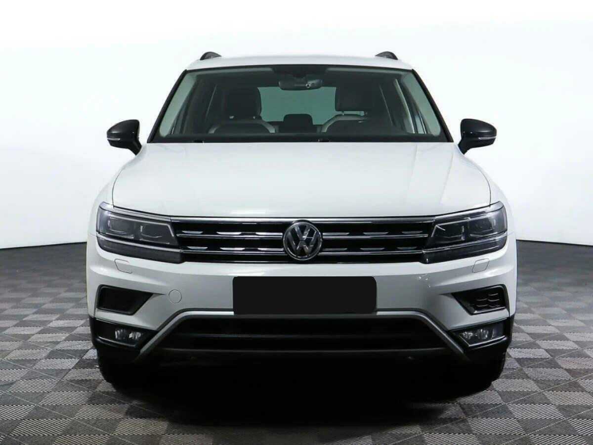 Volkswagen Tiguan б/у, 2018, Роботизированная. Фото: #1