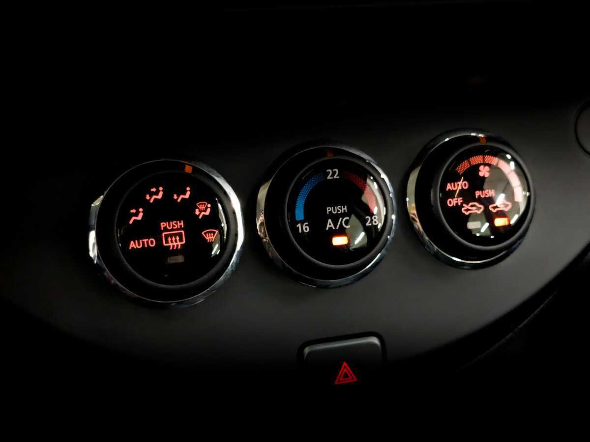 Nissan Note б/у, 2013, Автоматическая. Фото: #24