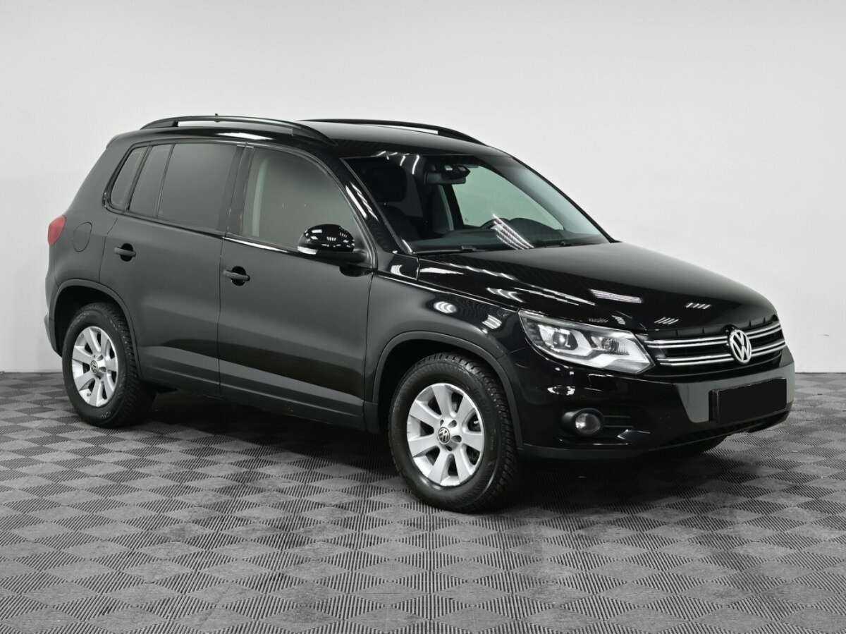 Volkswagen Tiguan б/у, 2013, Автоматическая. Фото: #2
