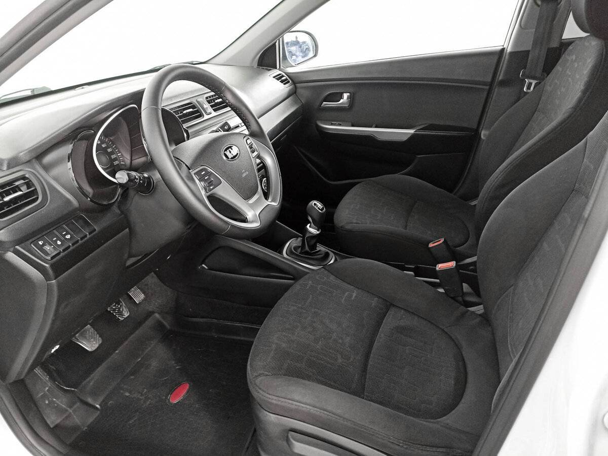 Kia Rio б/у, 2015, Механическая. Фото: #15