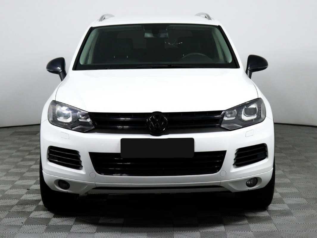 Volkswagen Touareg б/у, 2012, Автоматическая. Фото: #1