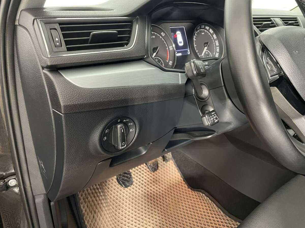 Skoda Superb б/у, 2016, Механическая. Фото: #7