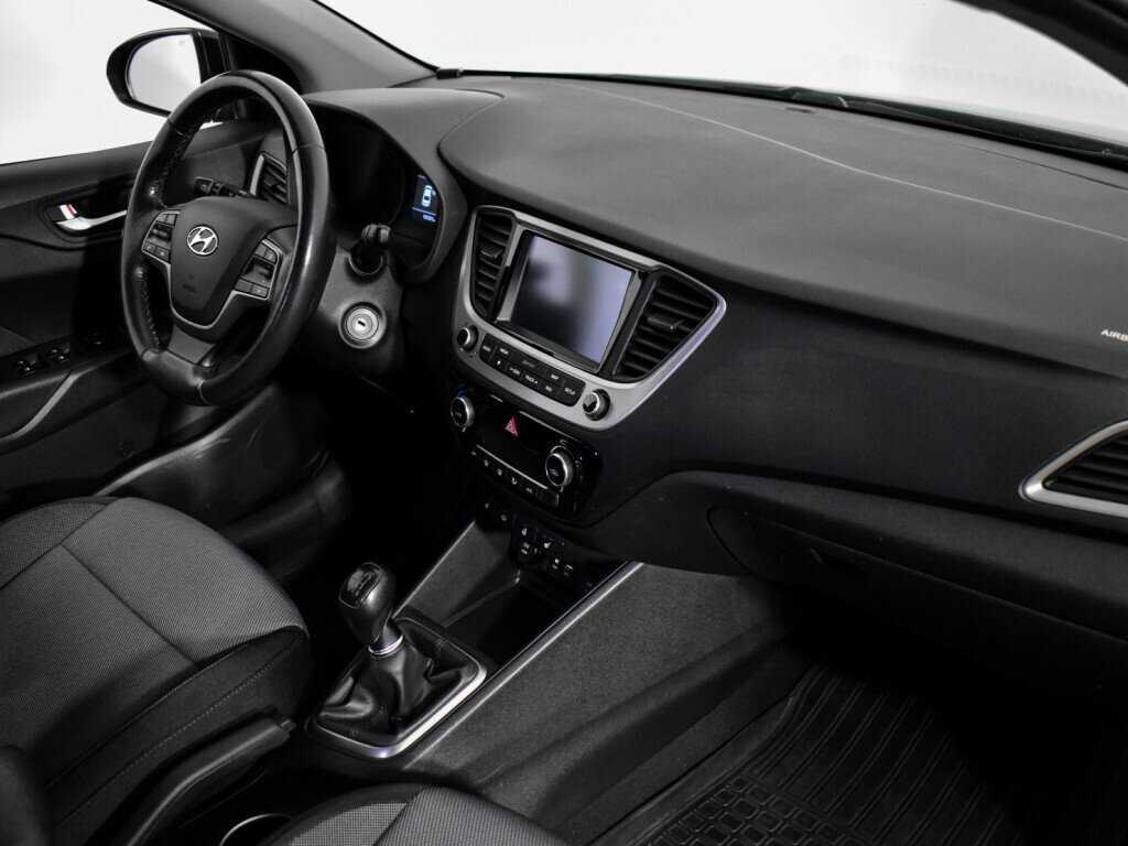 Hyundai Solaris б/у, 2017, Механическая. Фото: #11