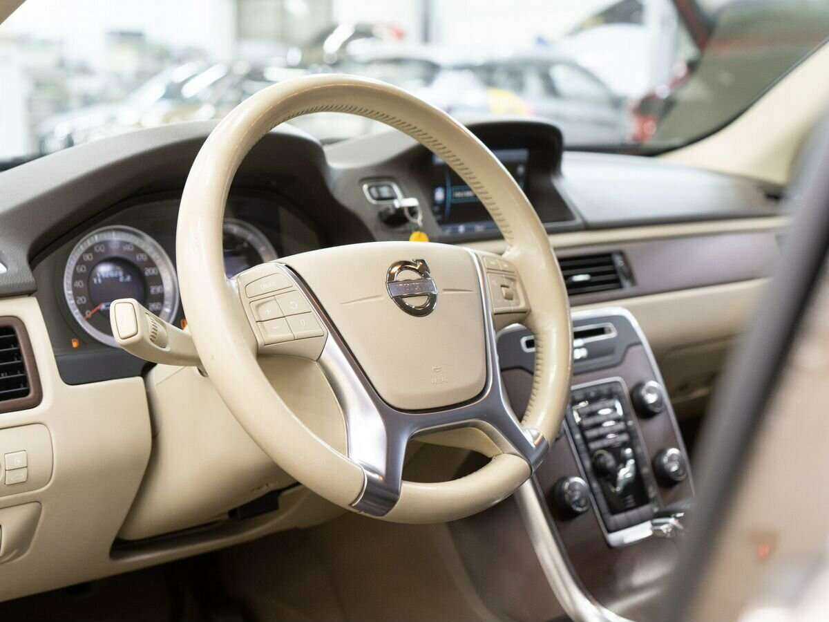 Volvo XC70 б/у, 2012, Автоматическая. Фото: #4