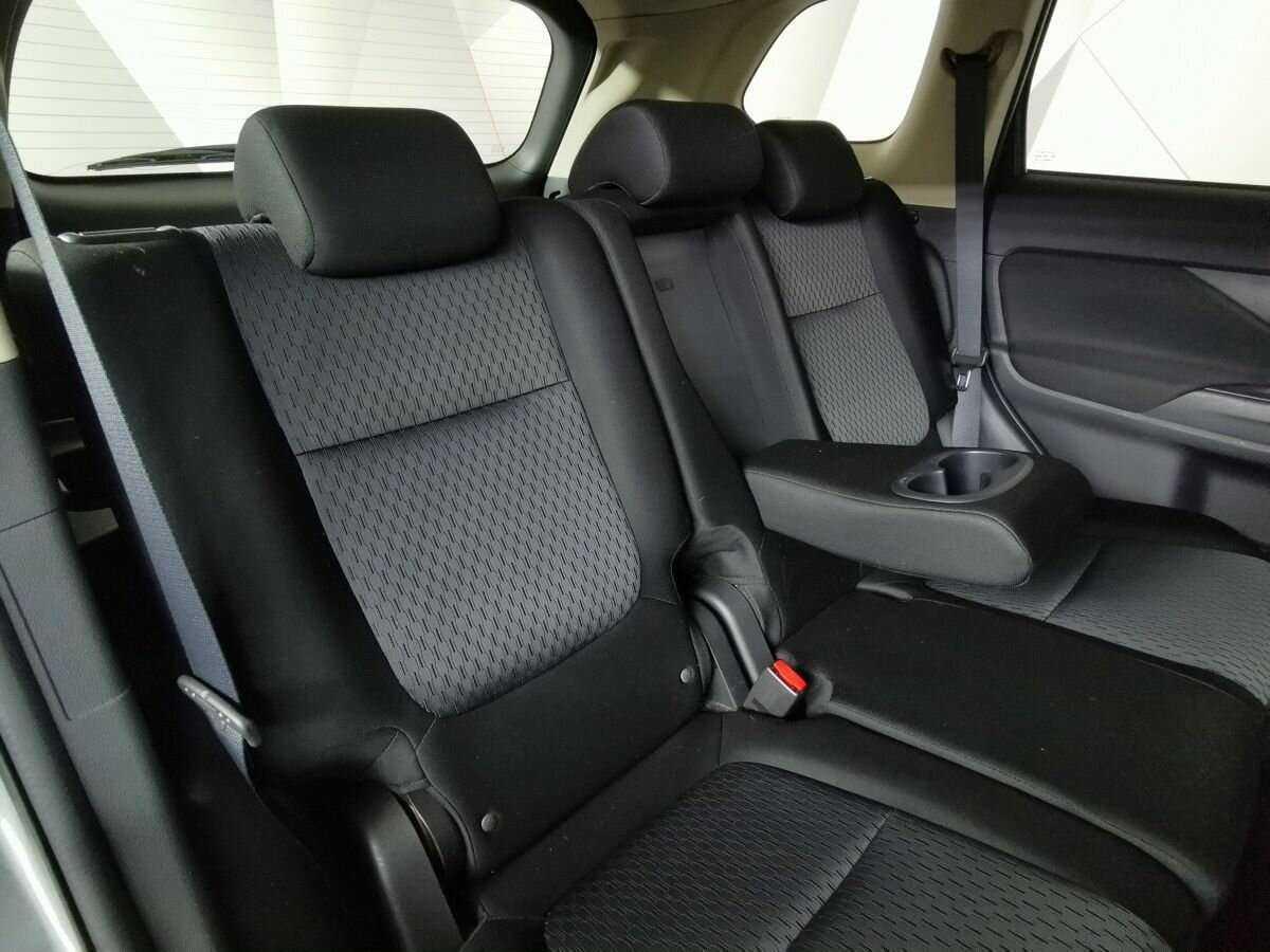 Mitsubishi Outlander б/у, 2014, Вариатор. Фото: #12