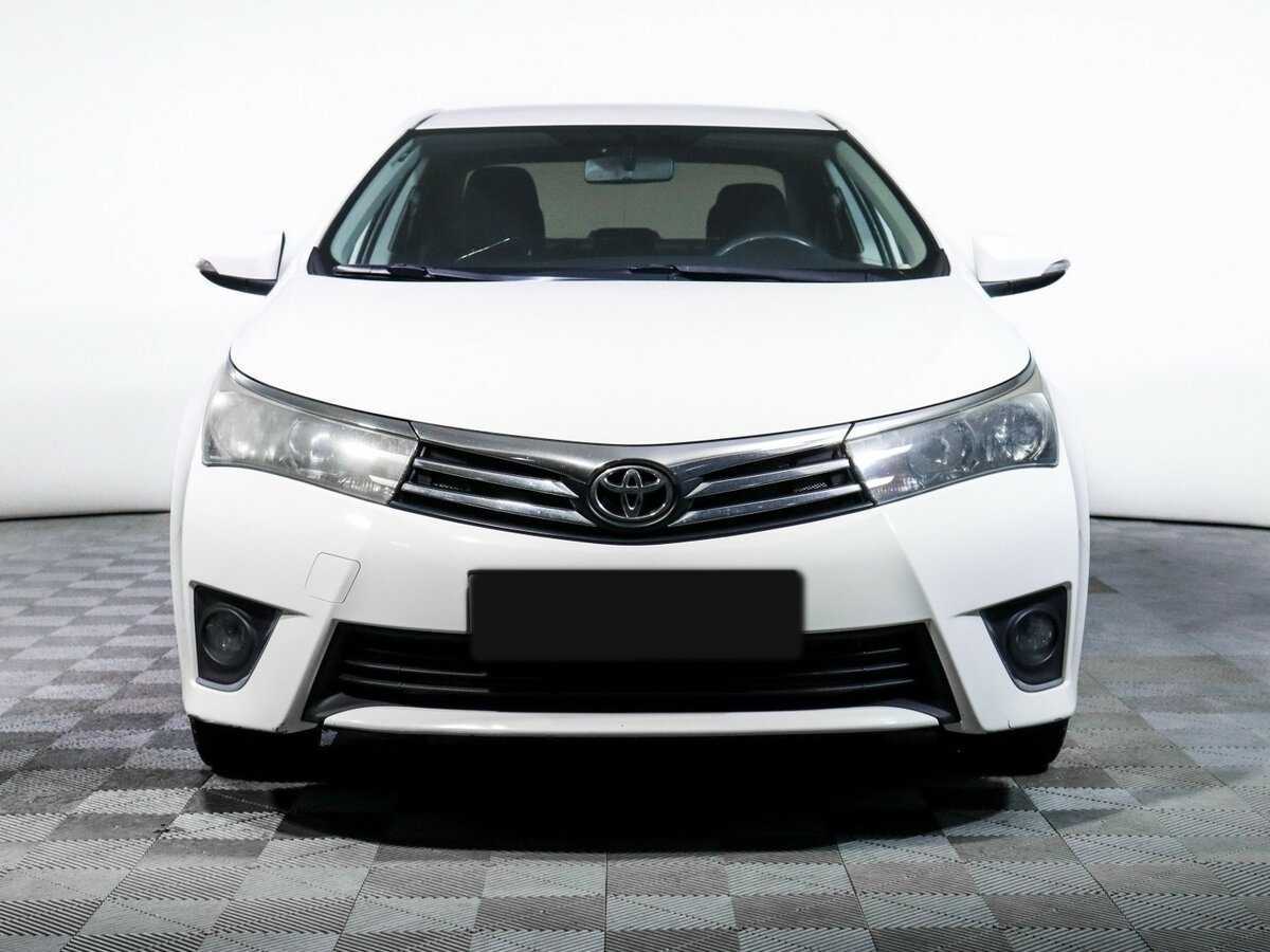 Toyota Corolla б/у, 2014, Механическая. Фото: #1