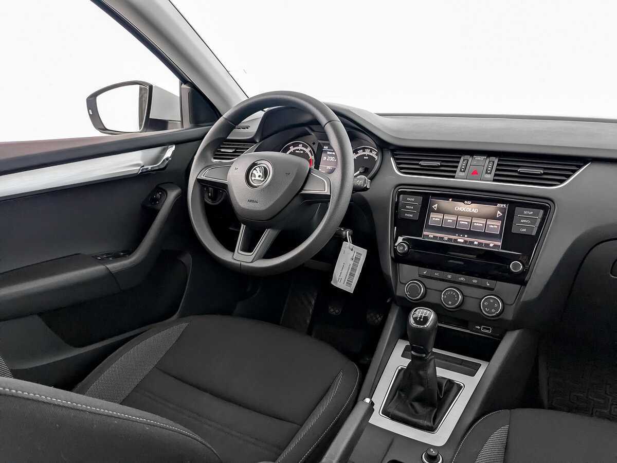 Skoda Octavia б/у, 2019, Механическая. Фото: #12