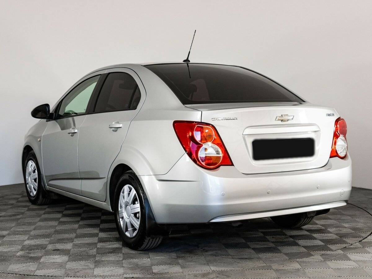 Chevrolet Aveo б/у, 2015, Автоматическая. Фото: #5