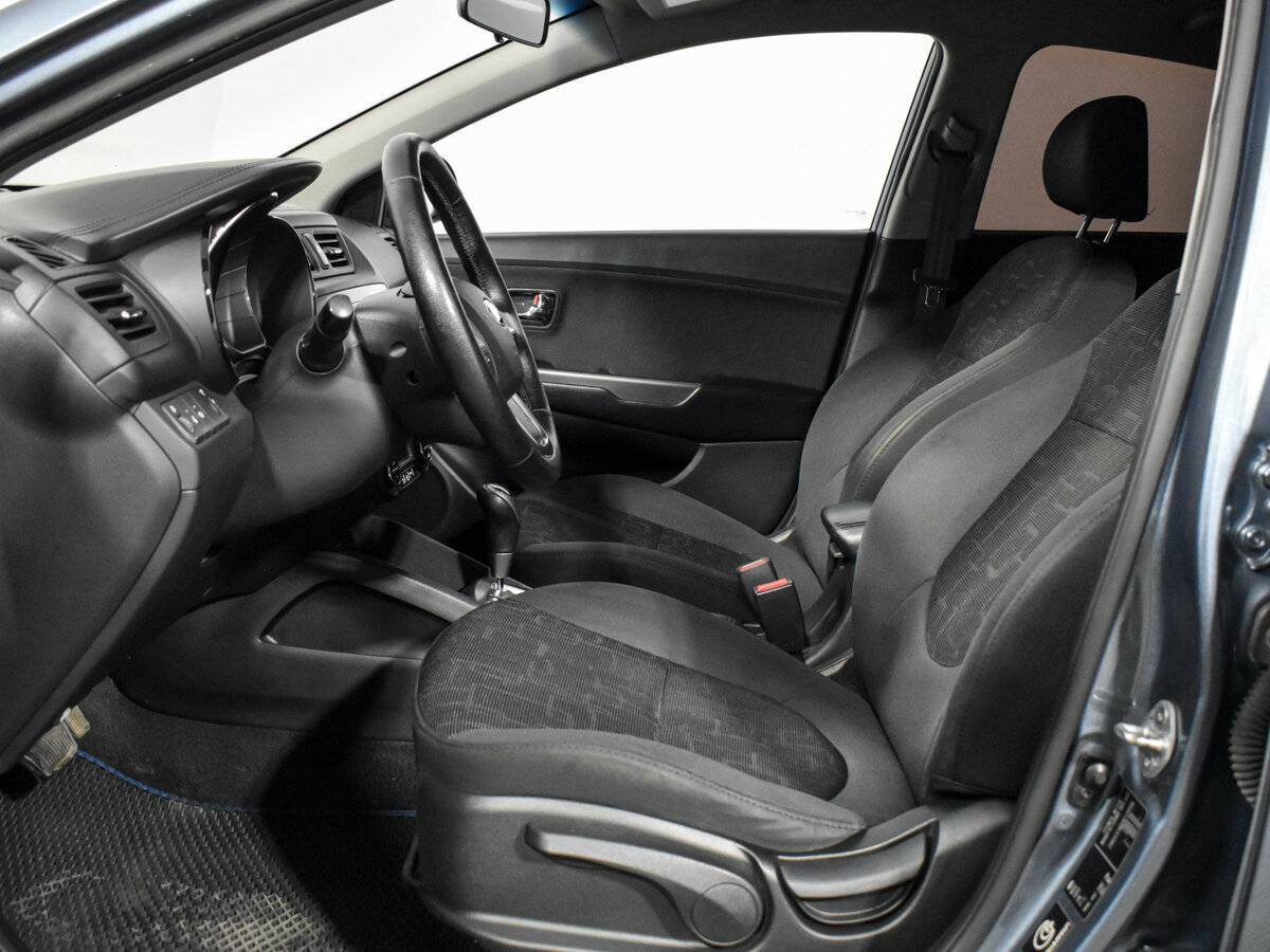 Kia Rio б/у, 2013, Автоматическая. Фото: #9