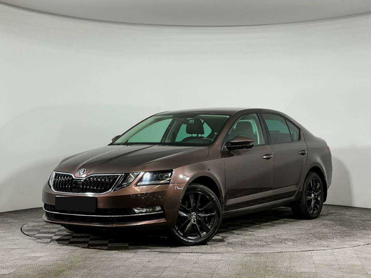 Skoda Octavia б/у, 2018, Роботизированная. Посмотреть фото